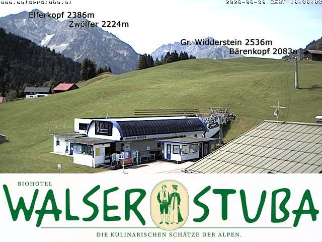 Archived image Webcam Hotel "Walserstuba"