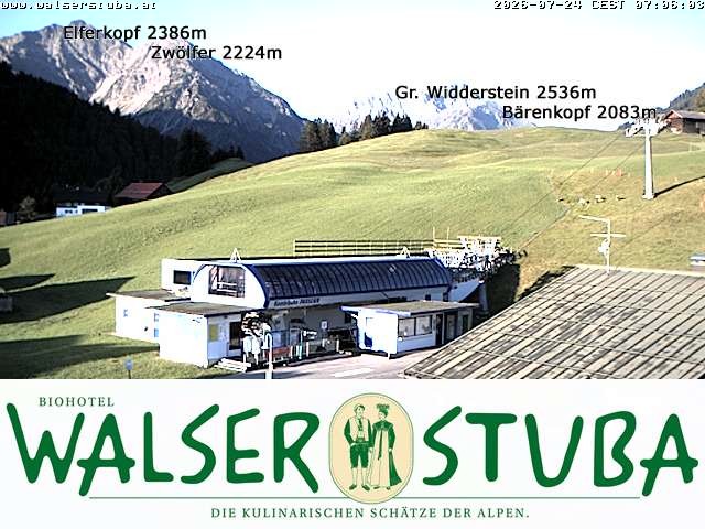 Archived image Webcam Hotel "Walserstuba"