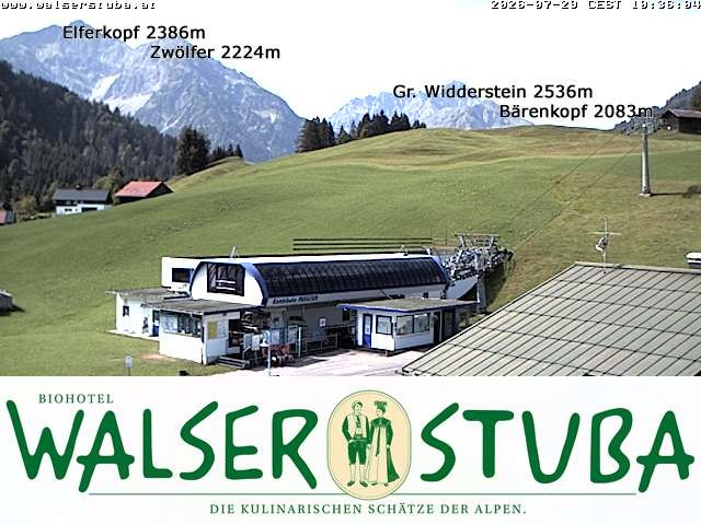 Archiv Foto Webcam Hotel für Bergfreunde - Walserstuba