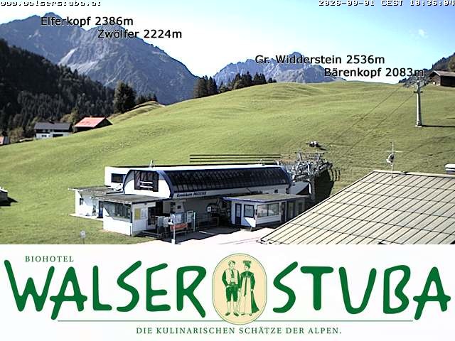 Archived image Webcam Hotel "Walserstuba"