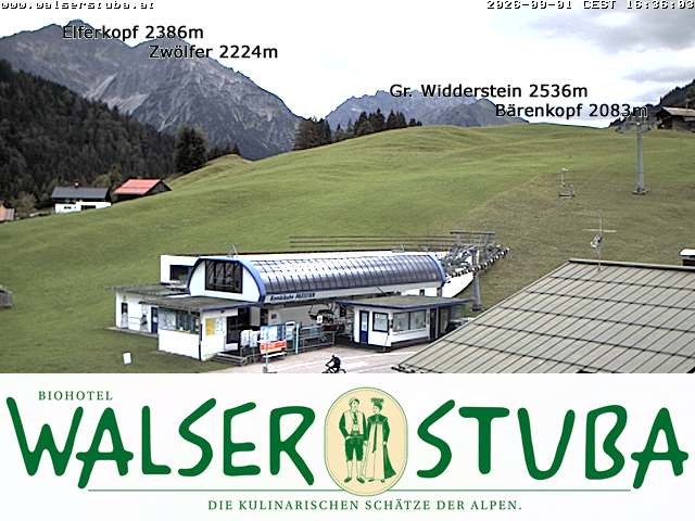 Archived image Webcam Hotel "Walserstuba"