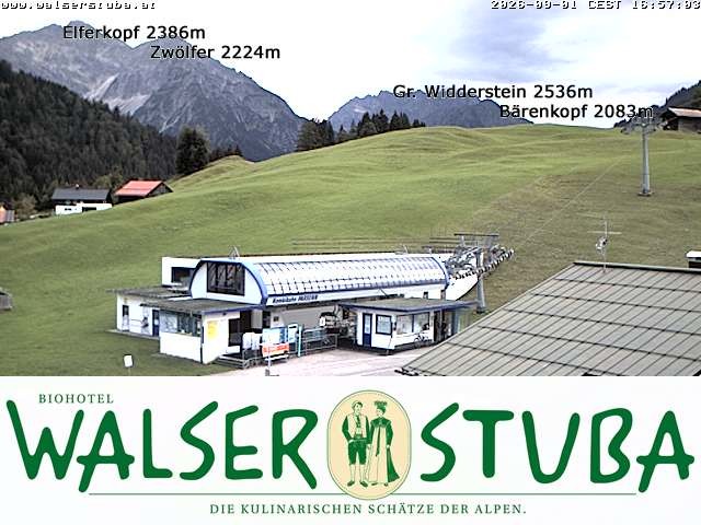 Archived image Webcam Hotel "Walserstuba"