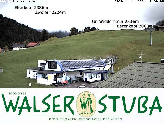 Archived image Webcam Hotel "Walserstuba"