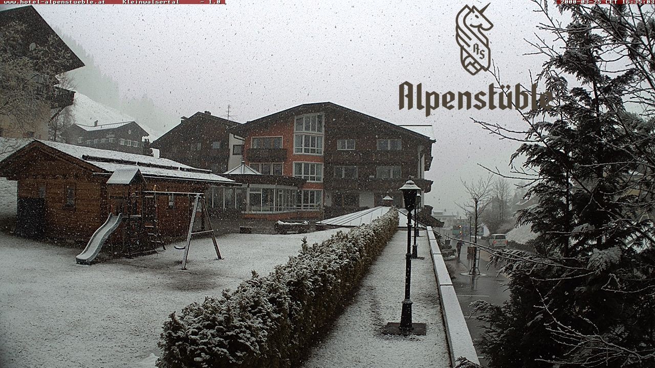 Archived image Webcam Hotel "Alpenstueble"