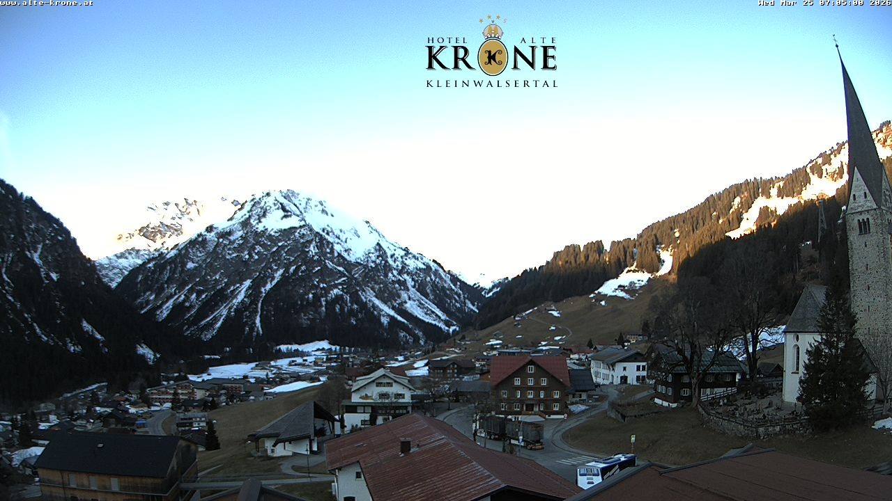 Archived image Webcam Mittelberg - Hotel "Alte Krone"