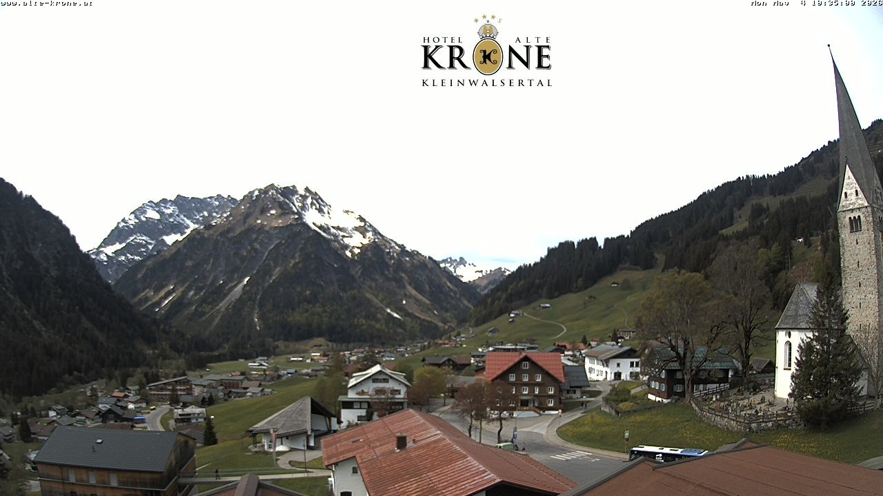 Archived image Webcam Mittelberg - Hotel "Alte Krone"