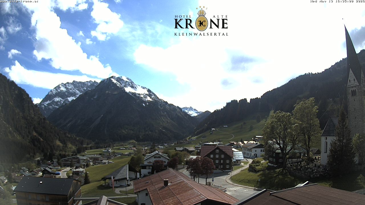 Archived image Webcam Mittelberg - Hotel "Alte Krone"