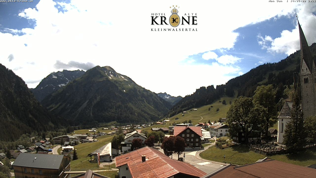 Archived image Webcam Mittelberg - Hotel "Alte Krone"