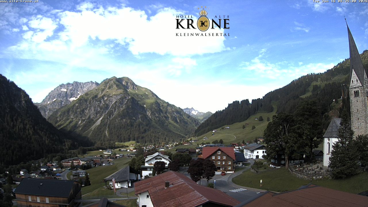 Archived image Webcam Mittelberg - Hotel "Alte Krone"