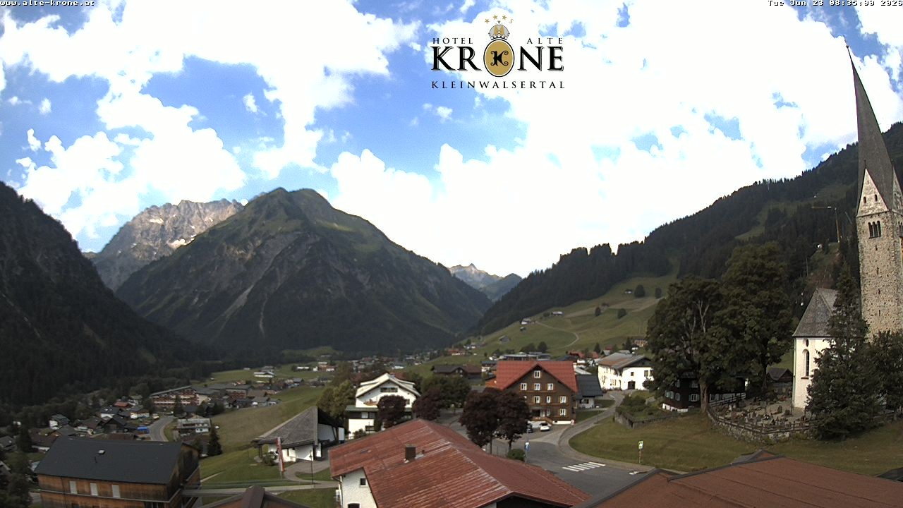 Archived image Webcam Mittelberg - Hotel "Alte Krone"