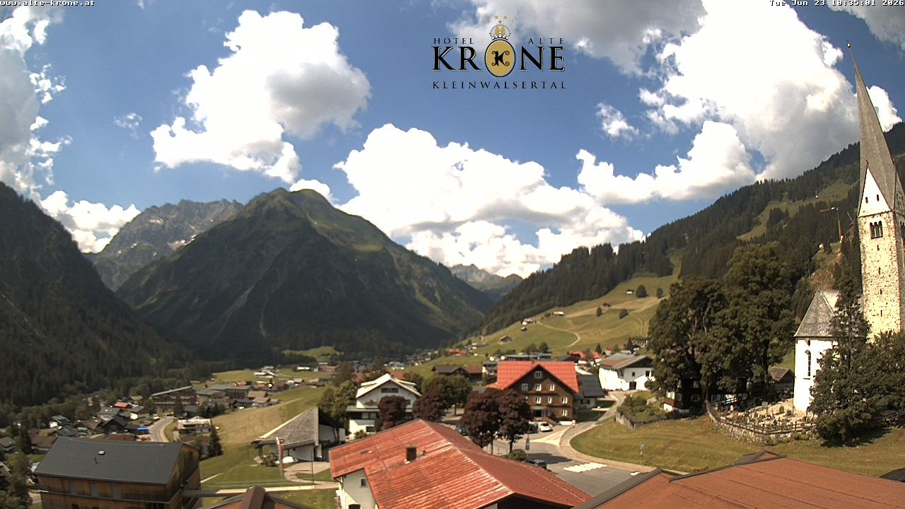 Archived image Webcam Mittelberg - Hotel "Alte Krone"