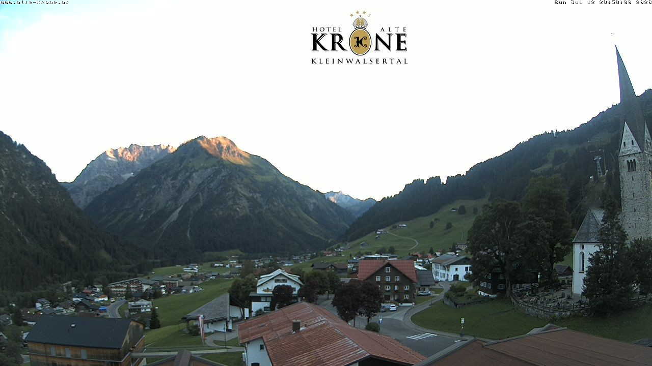 Archived image Webcam Mittelberg - Hotel "Alte Krone"