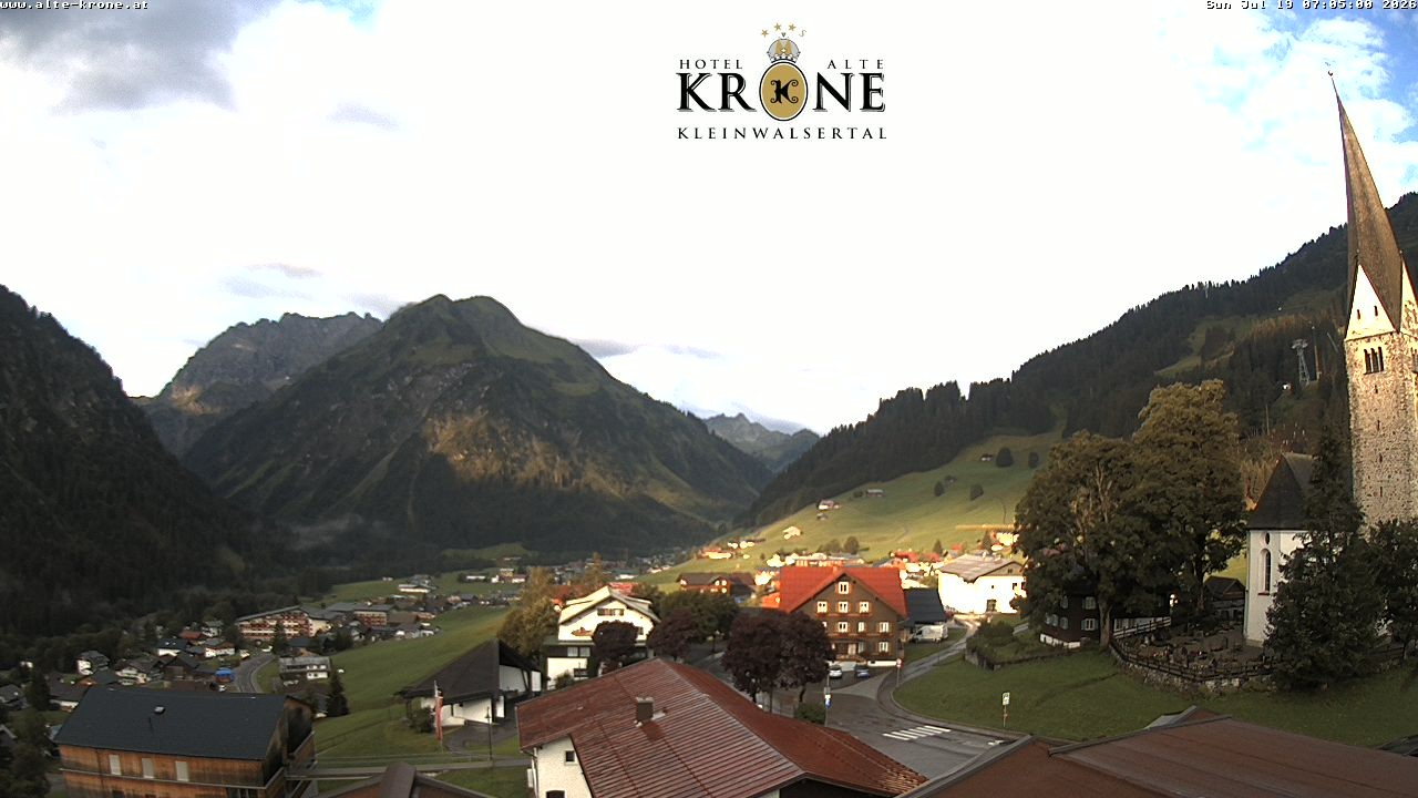 Archived image Webcam Mittelberg - Hotel "Alte Krone"