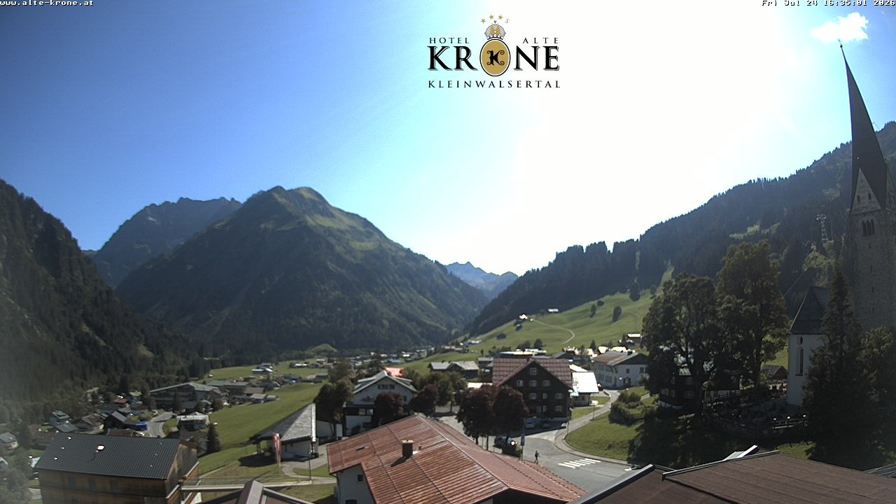 Archived image Webcam Mittelberg - Hotel "Alte Krone"