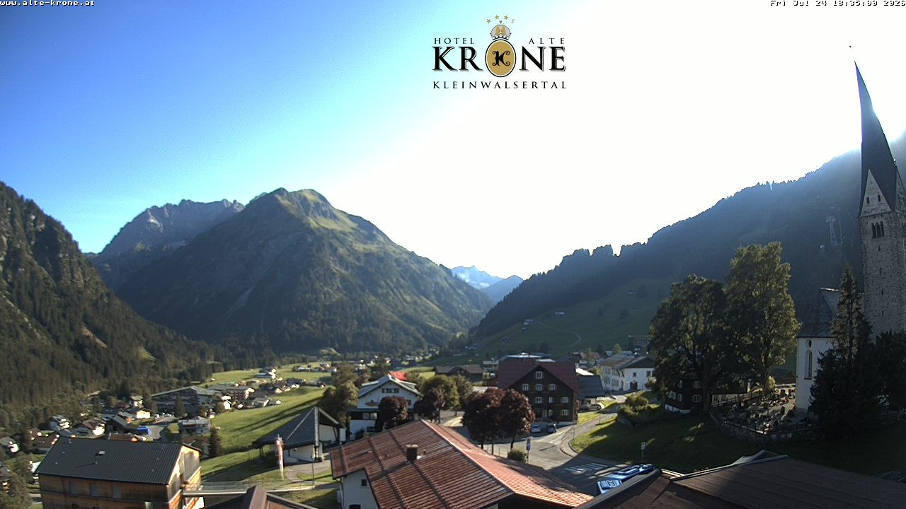 Archived image Webcam Mittelberg - Hotel "Alte Krone"