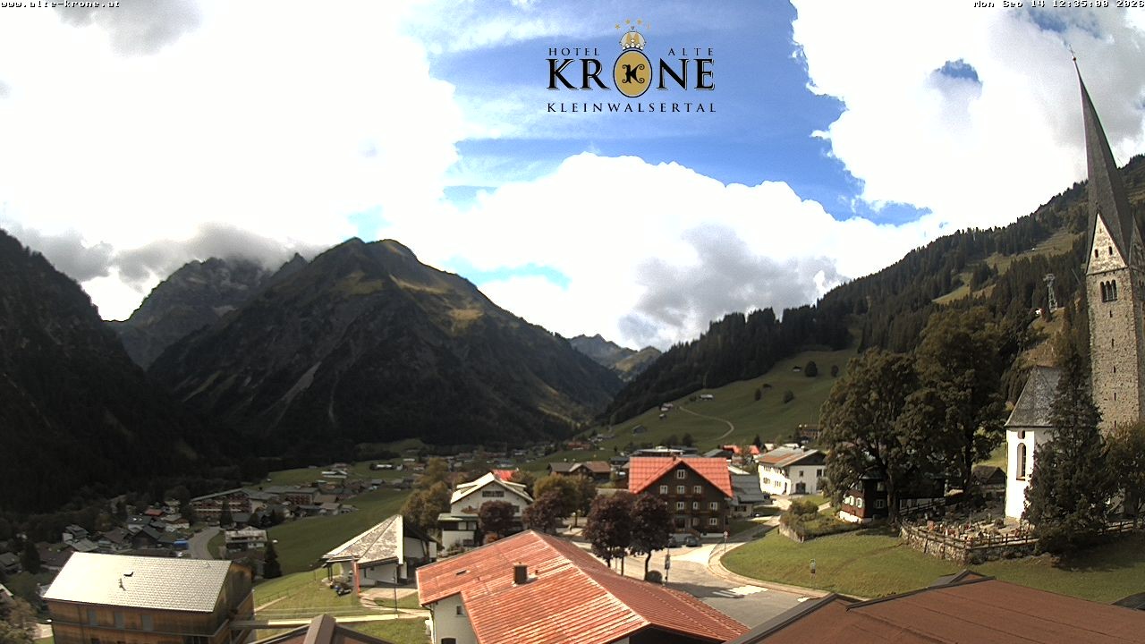 Archived image Webcam Mittelberg - Hotel "Alte Krone"