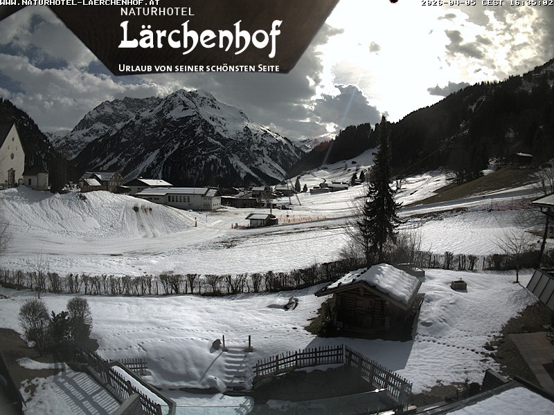 Archived image Webcam Laerchenhof Nature Hotel