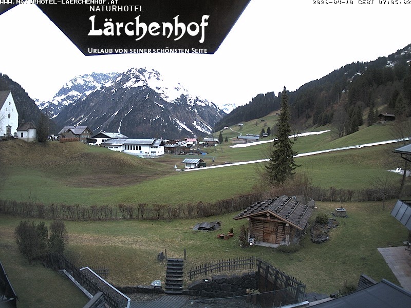 Archived image Webcam Laerchenhof Nature Hotel