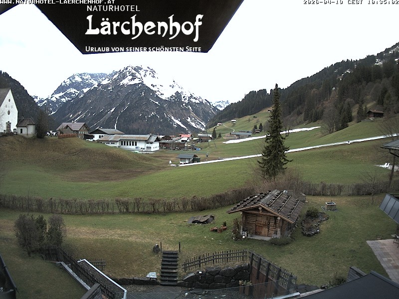 Archived image Webcam Laerchenhof Nature Hotel
