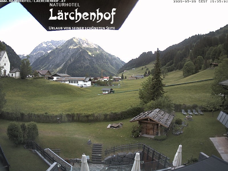 Archived image Webcam Laerchenhof Nature Hotel