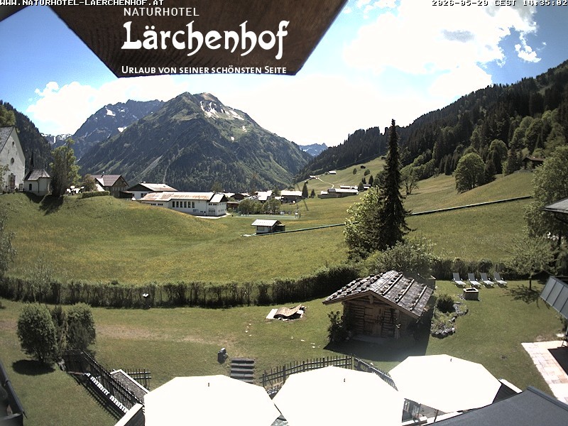 Archived image Webcam Laerchenhof Nature Hotel