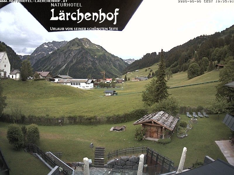 Archived image Webcam Laerchenhof Nature Hotel
