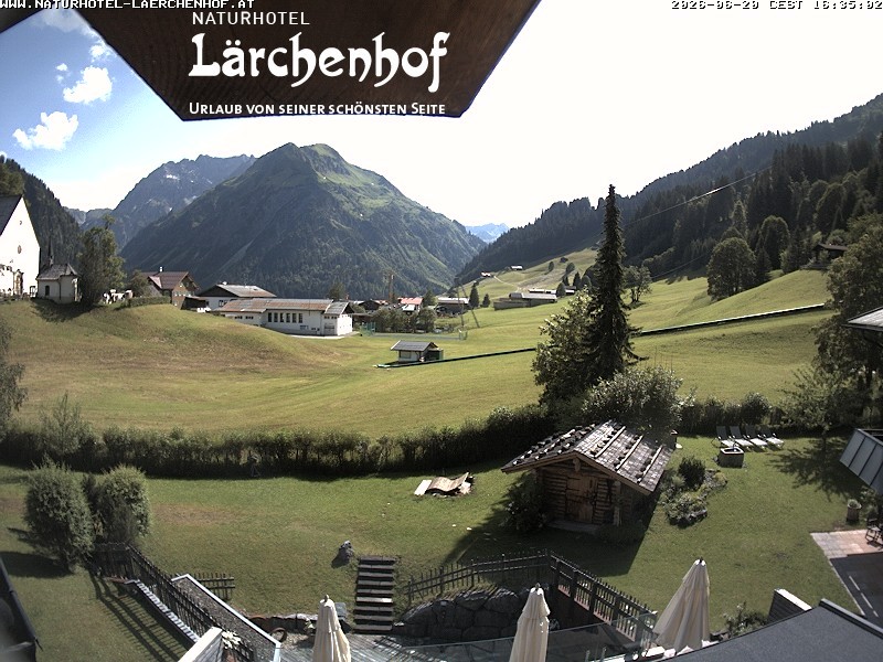 Archived image Webcam Laerchenhof Nature Hotel