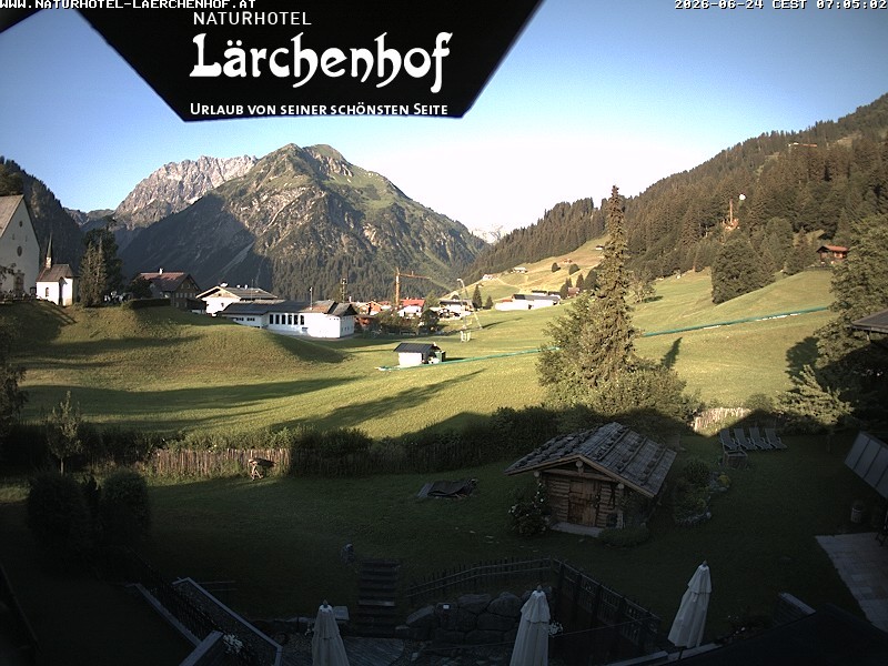 Archived image Webcam Laerchenhof Nature Hotel