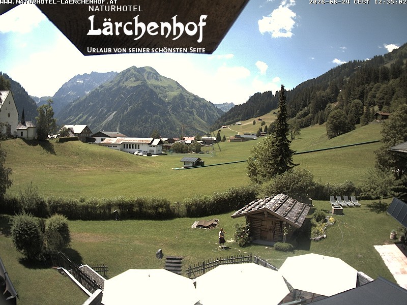 Archived image Webcam Laerchenhof Nature Hotel