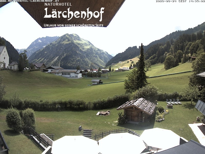 Archived image Webcam Laerchenhof Nature Hotel