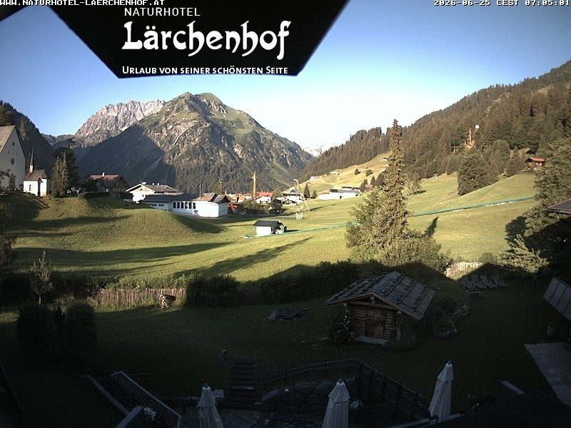 Archived image Webcam Laerchenhof Nature Hotel