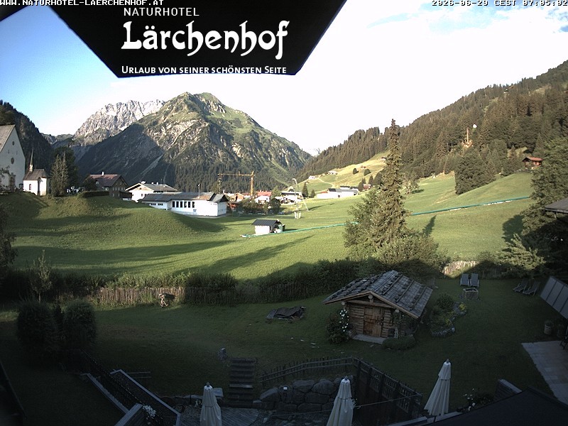 Archived image Webcam Laerchenhof Nature Hotel