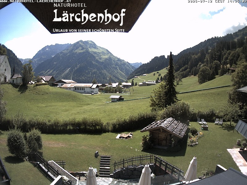 Archived image Webcam Laerchenhof Nature Hotel