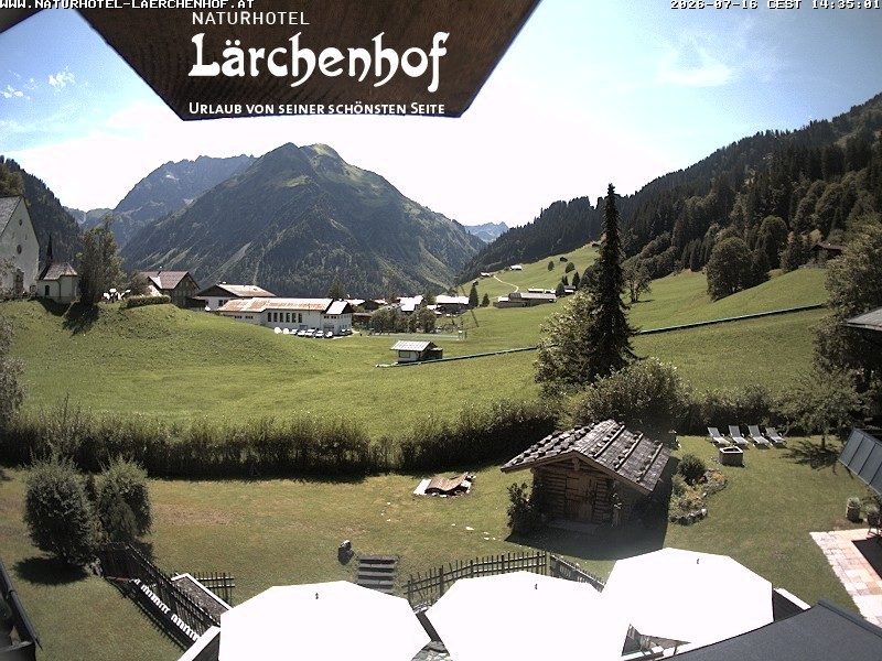 Archived image Webcam Laerchenhof Nature Hotel