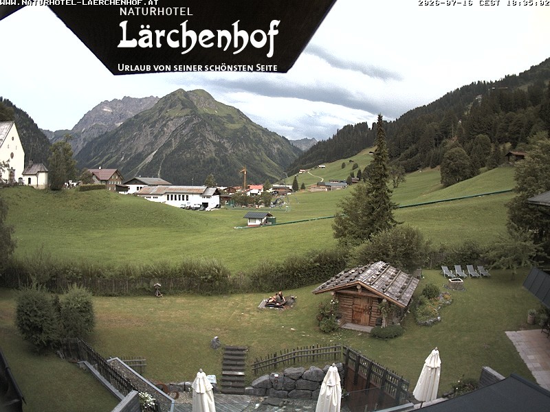 Archived image Webcam Laerchenhof Nature Hotel