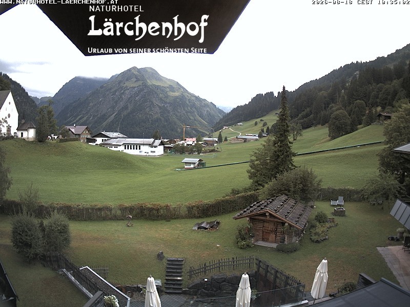 Archived image Webcam Laerchenhof Nature Hotel