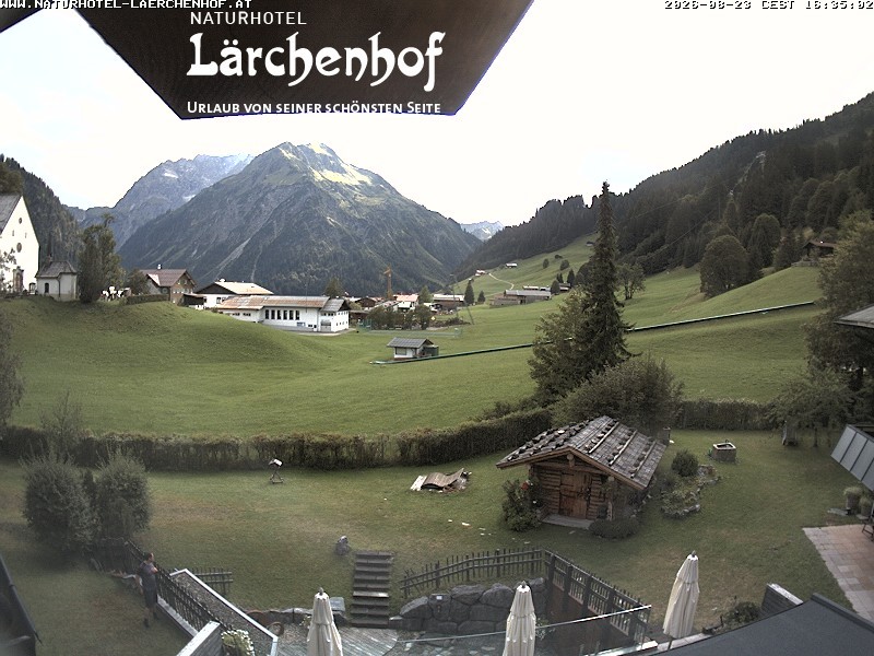 Archived image Webcam Laerchenhof Nature Hotel