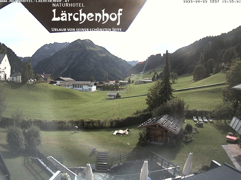 Archived image Webcam Laerchenhof Nature Hotel