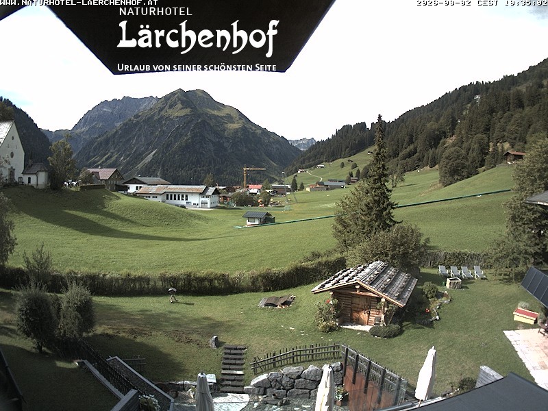 Archived image Webcam Laerchenhof Nature Hotel