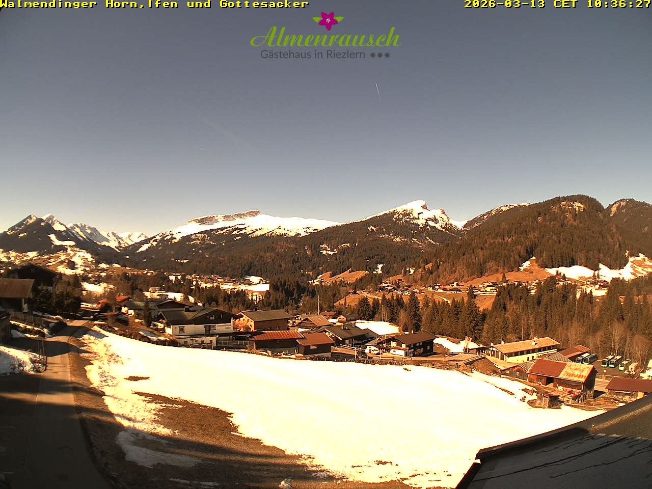 Archived image Webcam Guesthouse "Almenrausch"