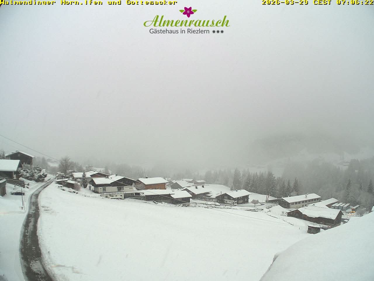 Archived image Webcam Guesthouse "Almenrausch"