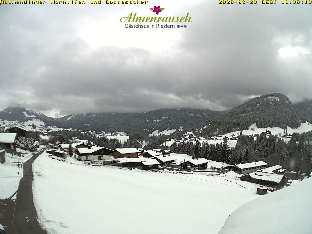 Archived image Webcam Guesthouse "Almenrausch"