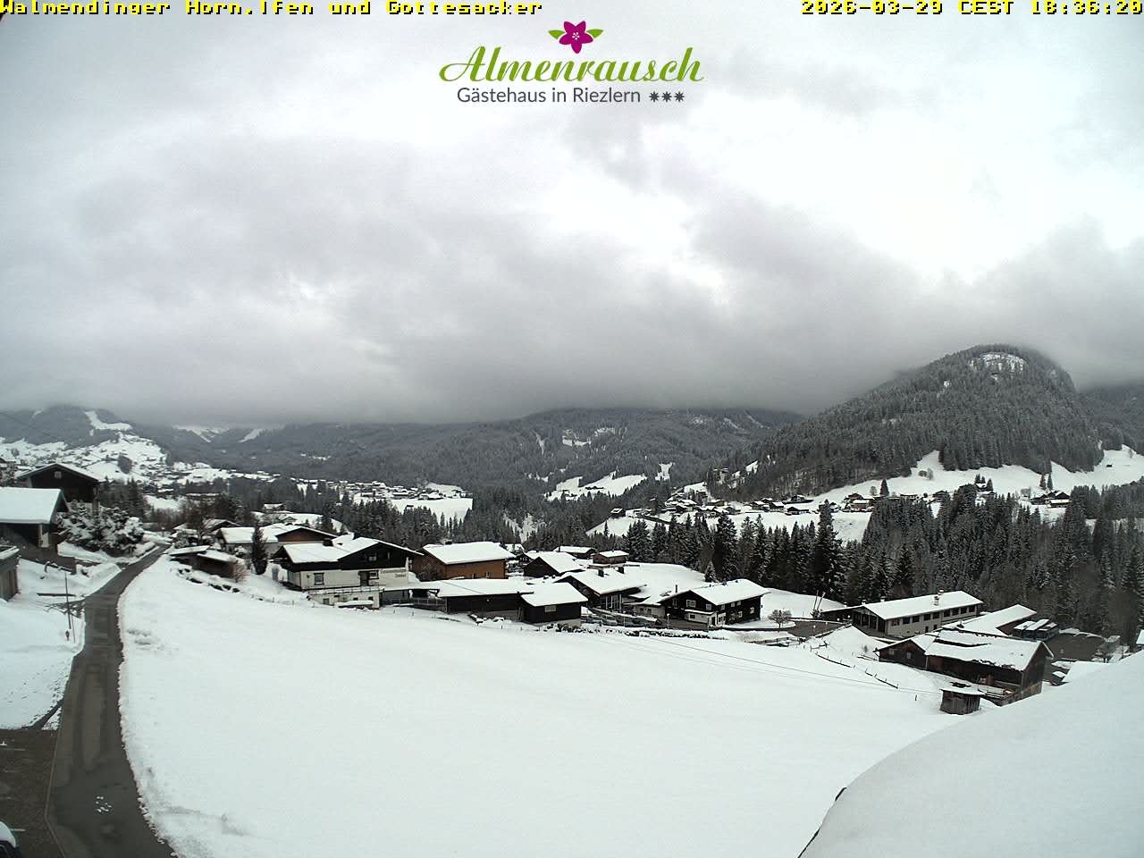 Archived image Webcam Guesthouse "Almenrausch"
