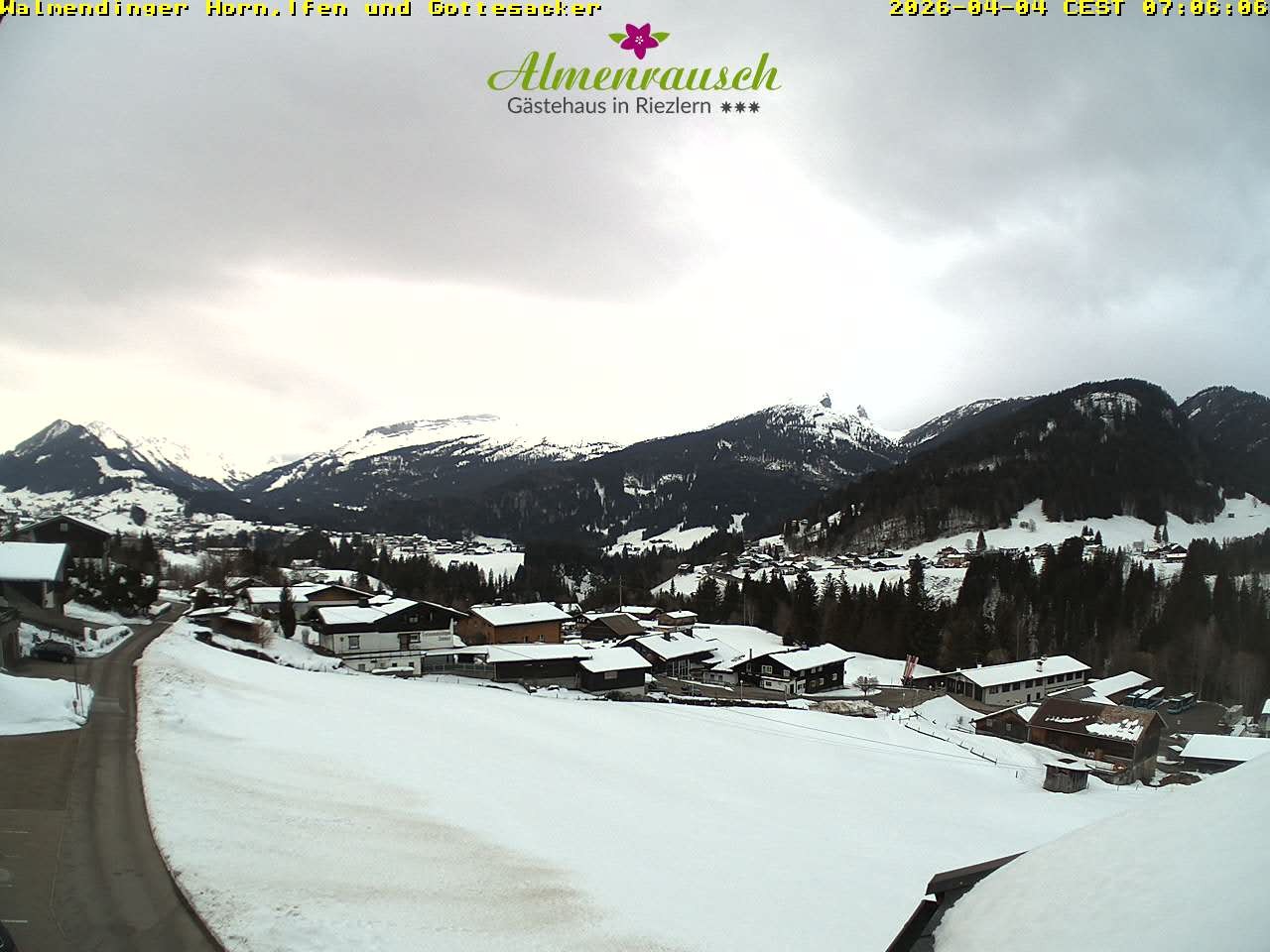 Archived image Webcam Guesthouse "Almenrausch"