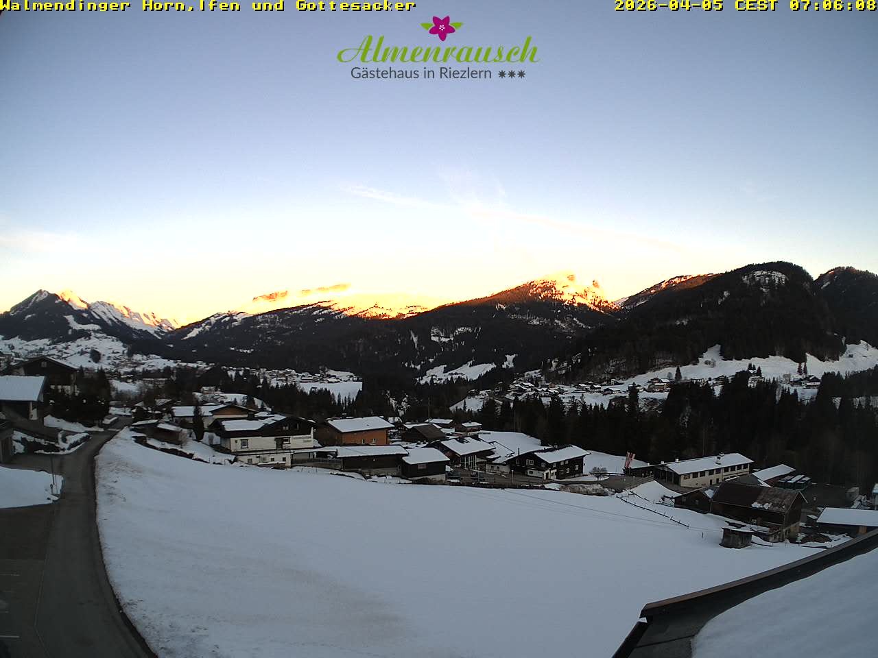 Archiv Foto Webcam Riezlern - Gästehaus Almenrausch