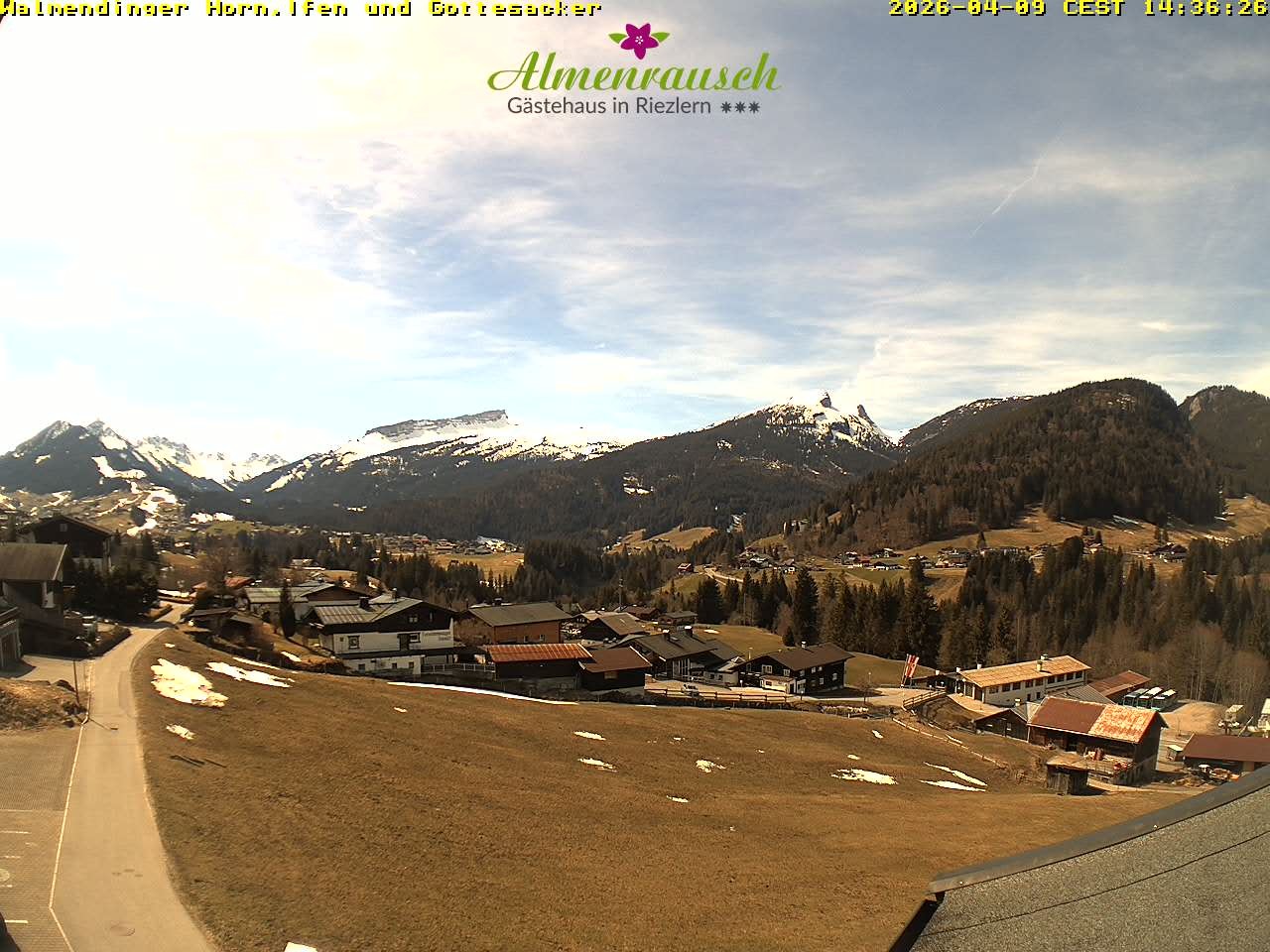 Archived image Webcam Guesthouse "Almenrausch"