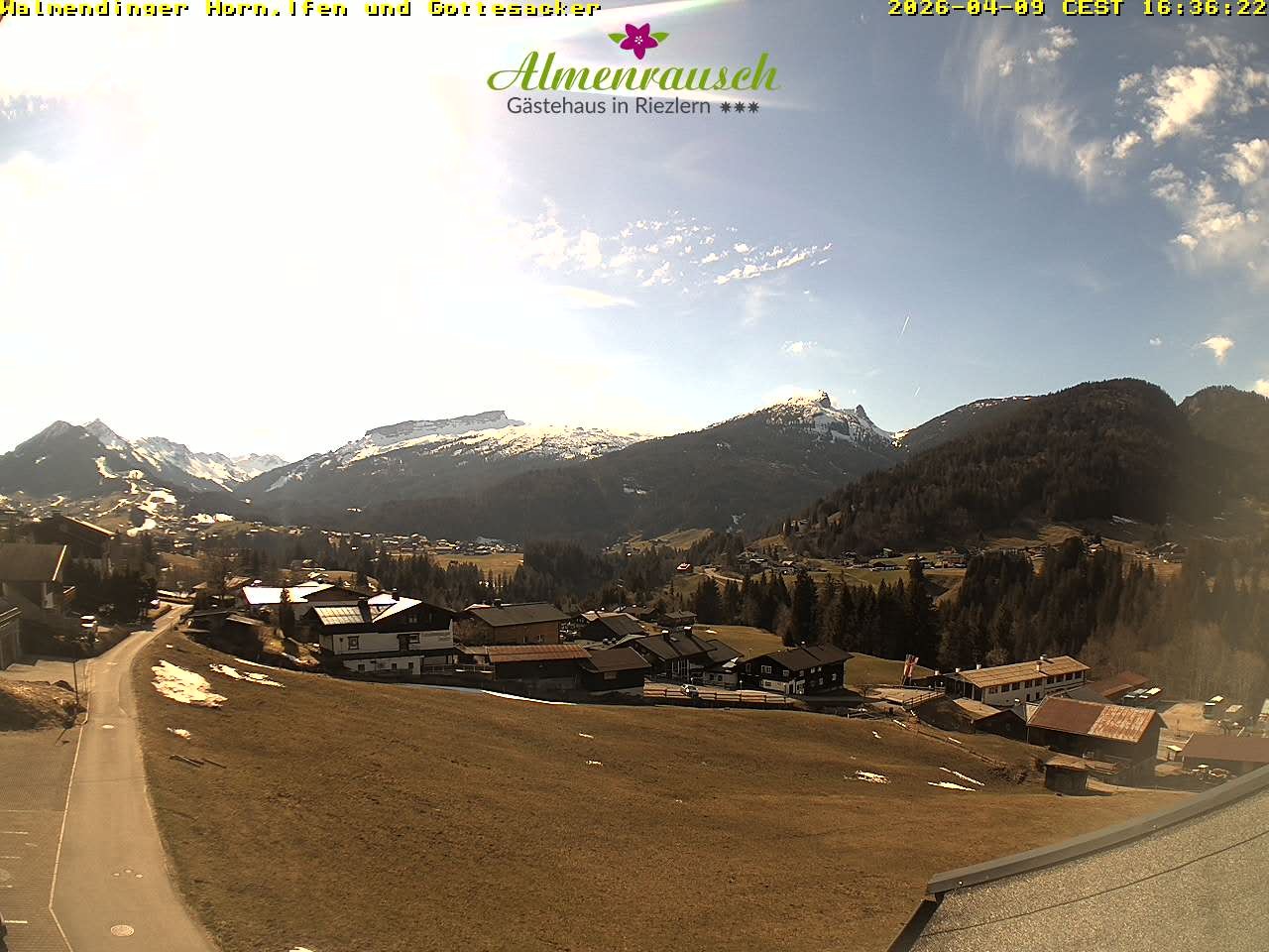 Archived image Webcam Guesthouse "Almenrausch"