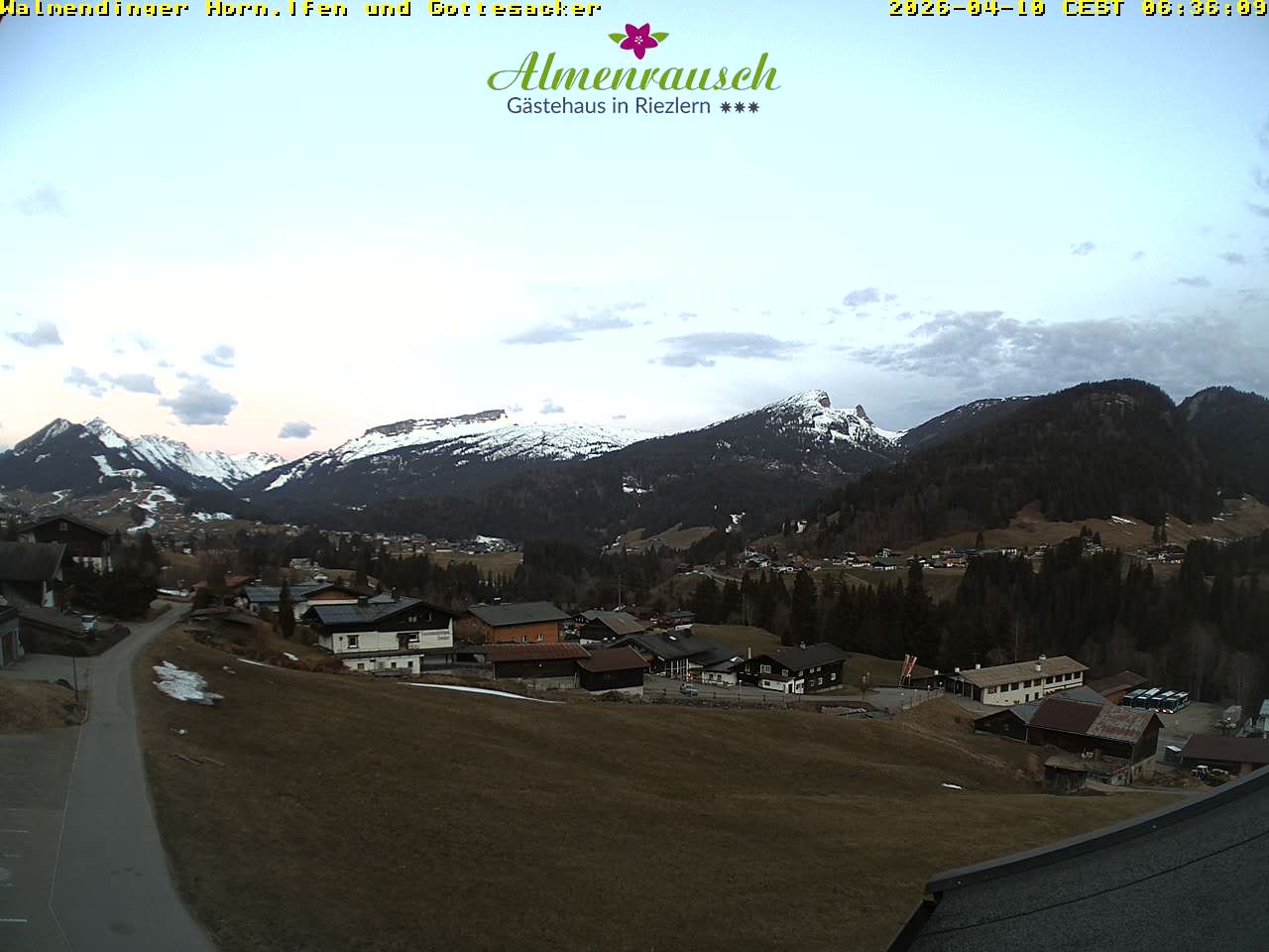 Archived image Webcam Guesthouse "Almenrausch"