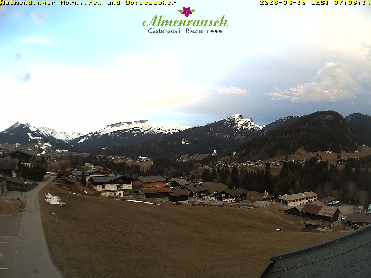 Archived image Webcam Guesthouse "Almenrausch"