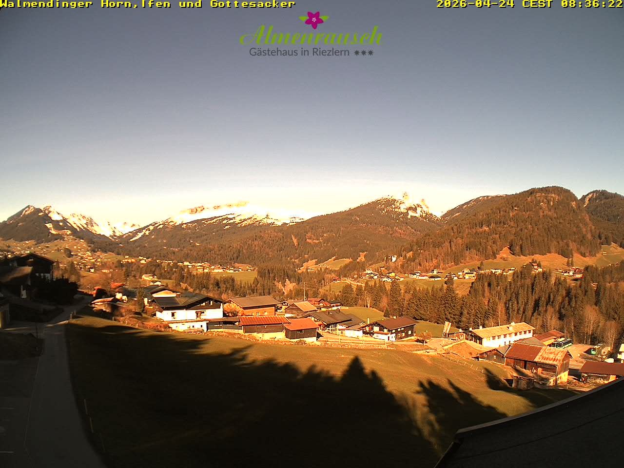 Archived image Webcam Guesthouse "Almenrausch"